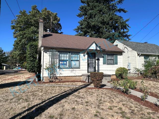 Primary Photo - FREE RENT! Charming 3-Bedroom Retreat in P...