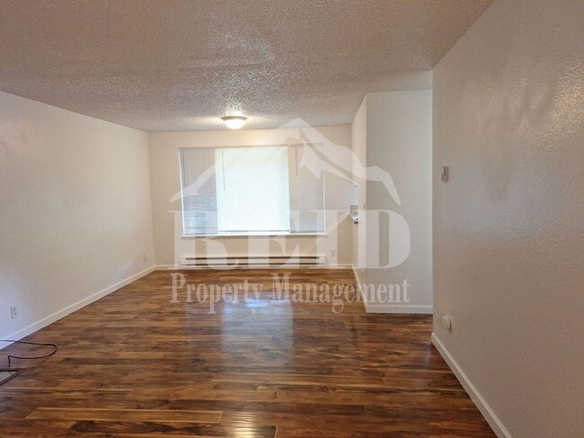 Building Photo - Alameda5300