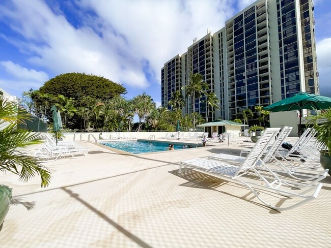 Building Photo - Kailua Condo with A/C