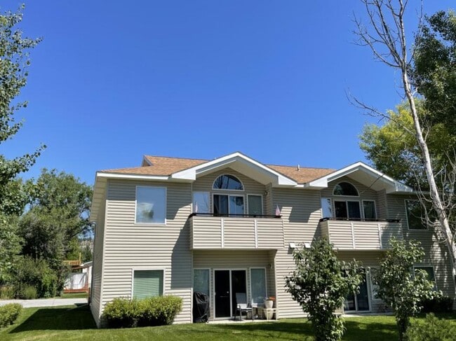 Building Photo - 2 bedroom in Billings MT 59102