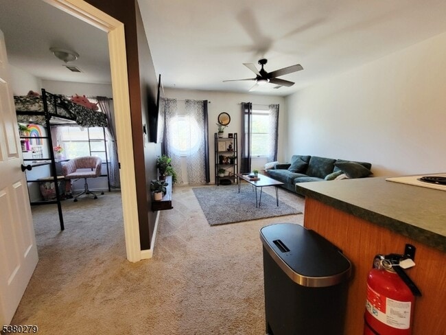 Building Photo - 272 US-206