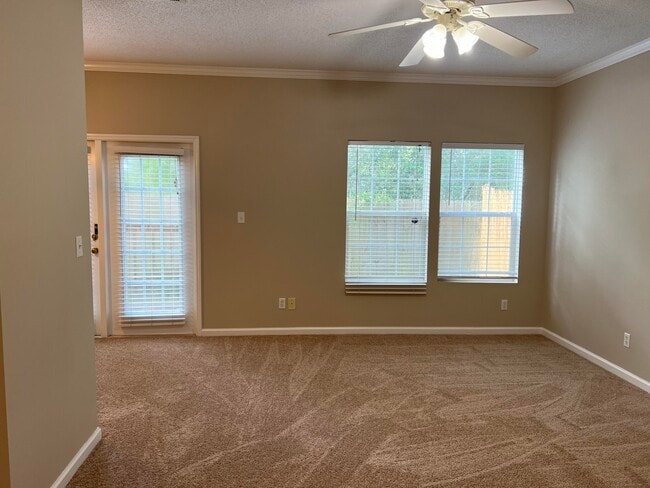 Building Photo - 732 E Mack Bayou Dr