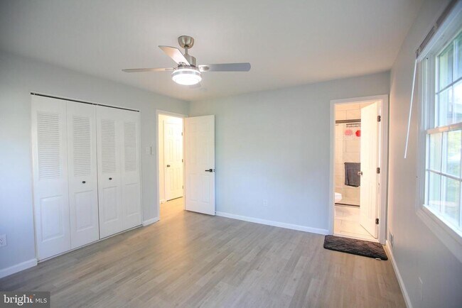 Building Photo - 4752 Carterwood Dr