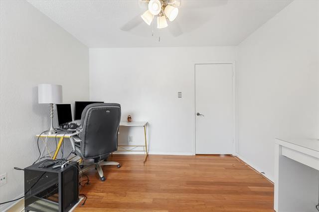 Building Photo - 1301 Memory Ln