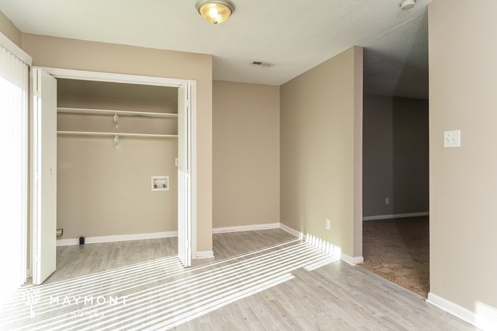 Building Photo - 2804 Patio Pl