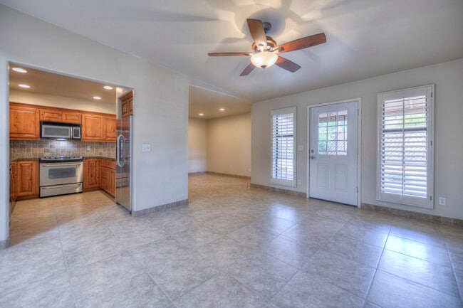 living/kitchen/dining - 8428 E Malcomb Dr