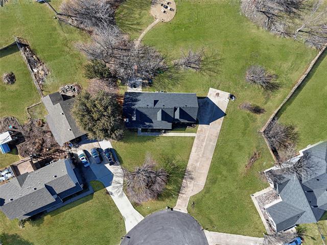 Building Photo - 20074 Saratoga Trail