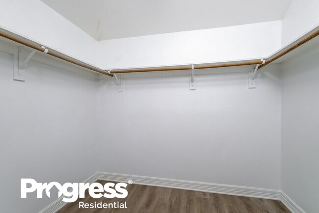 Building Photo - 1825 Shoebill Dr