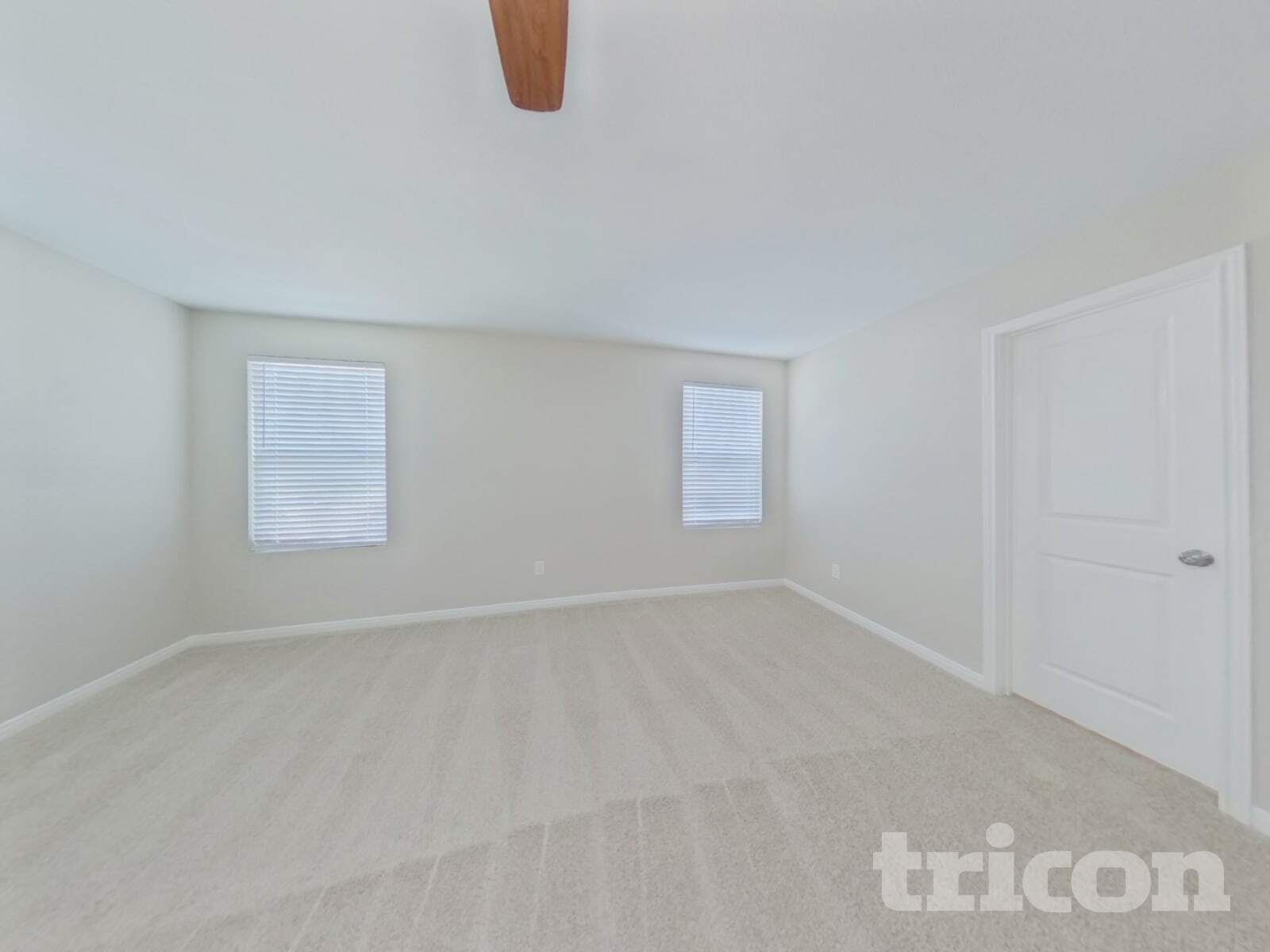 Building Photo - 10122 Cerritos dr