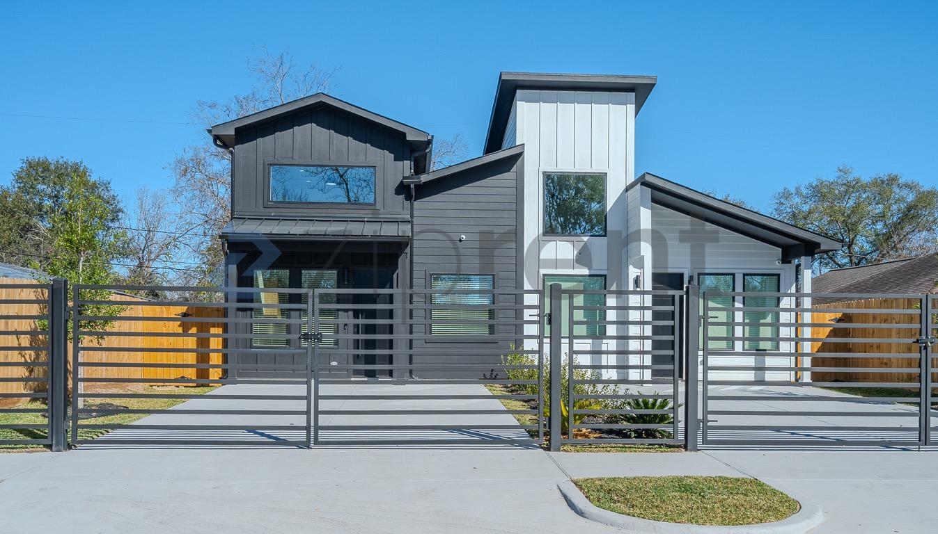 Building Photo - Unit A