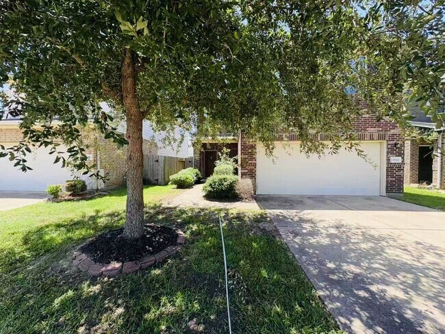 Building Photo - Cozy and well-kept 4 beds rental home in Houston