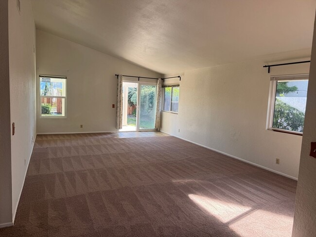 Building Photo - 5784 Brandywine Ct