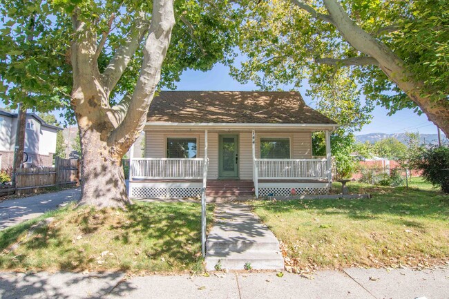 Primary Photo - Darling Home in Downtown Bountiful