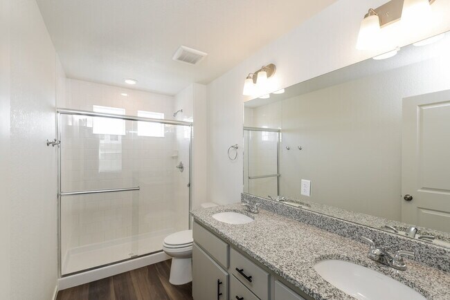 Building Photo - 18572 47th Dr