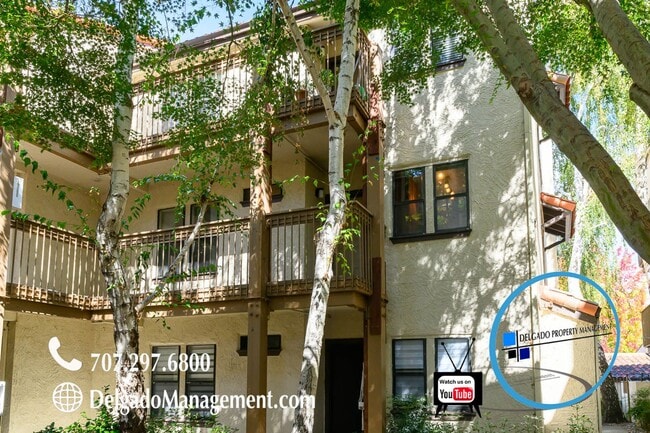 Building Photo - 1321 S Villa Way