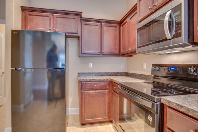 Building Photo - Updated 3BR/2BA Home with Open Floor Plan, Primary Suite, 2-Car Garage & Fenced Backyard Near NAS...