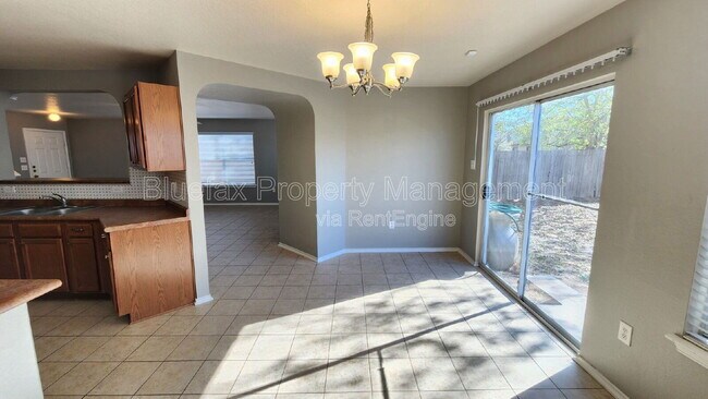 Building Photo - 10138 Emerald Sun