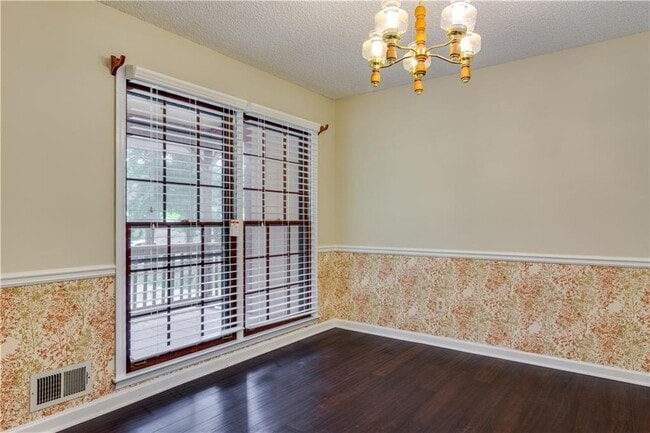 Building Photo - 2139 Groover Rd