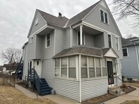 Building Photo - 944 Cromwell Ave