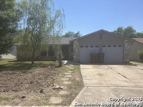 Building Photo - 6826 Castile De Oro