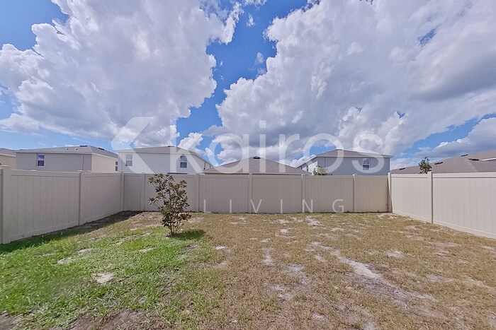 Building Photo - 8650 SW 44th Ct