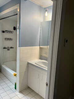 Building Photo - 18 Willard St