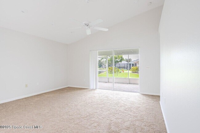 Building Photo - 621 Misty Creek Dr