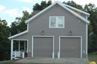 Building Photo - 14300 Coolville Ridge Rd