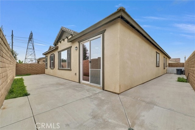 Building Photo - 3359 S Myrtle Dr