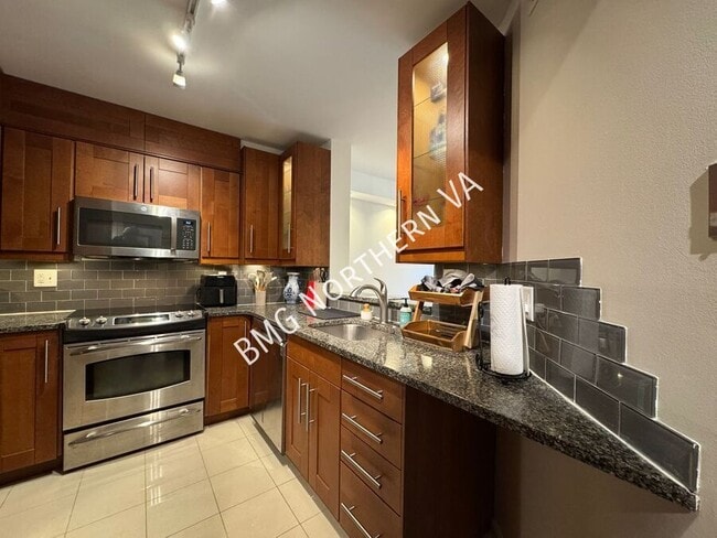 Building Photo - 2100 Langston Blvd.