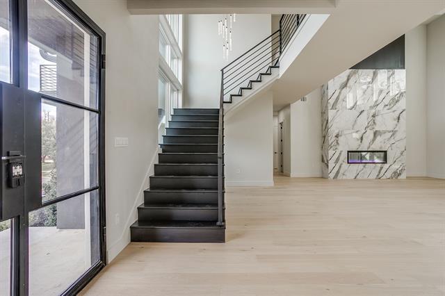 Building Photo - 6301 Tiffany Oaks Ln