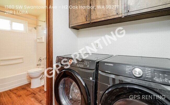 Building Photo - 1380 SW Swantown Ave