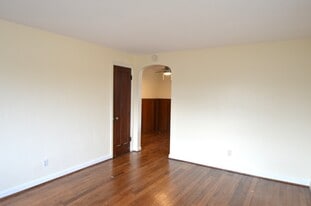 Building Photo - 2532 Williams Ave