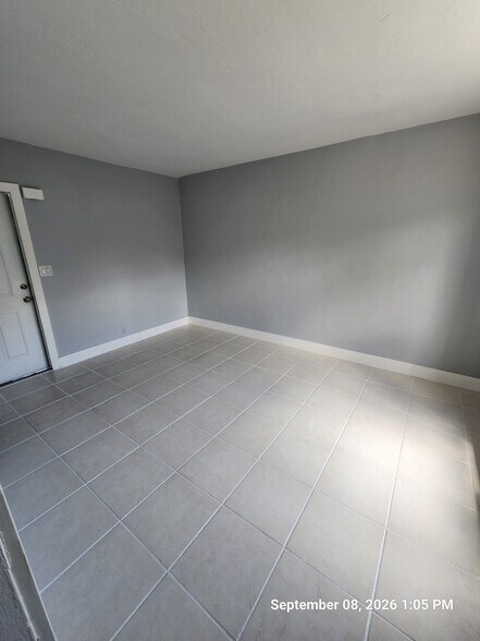 Building Photo - 508 NE 23rd St