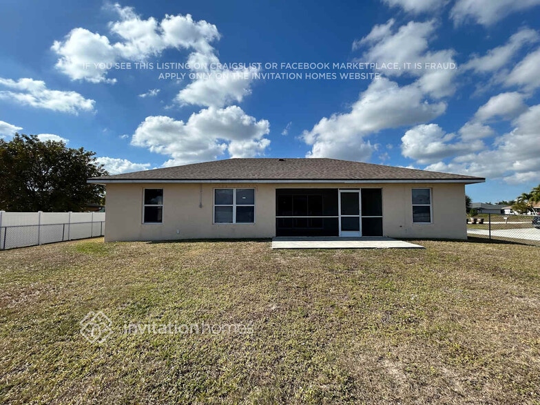 Building Photo - 3423 SW 9th Ave