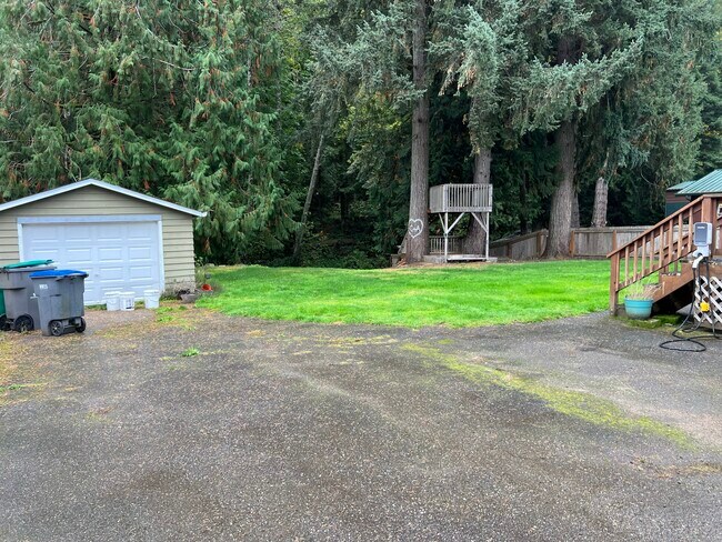 Building Photo - 2344 Northlake Way NW