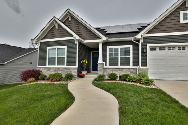 Building Photo - Gorgeous 3 Bedroom Home in Edwardsville