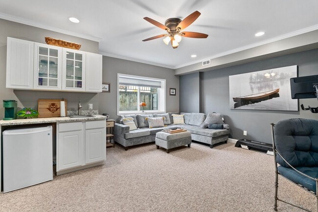 Building Photo - 3369 Preston Shore Dr