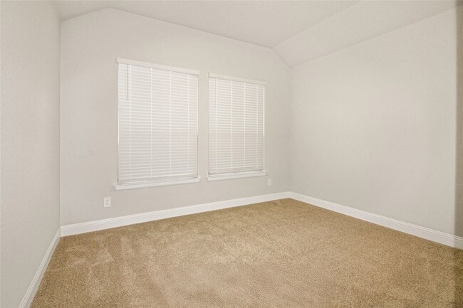 Building Photo - 3032 Lionsgate Dr