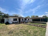 Building Photo - 5970 SW 46th St