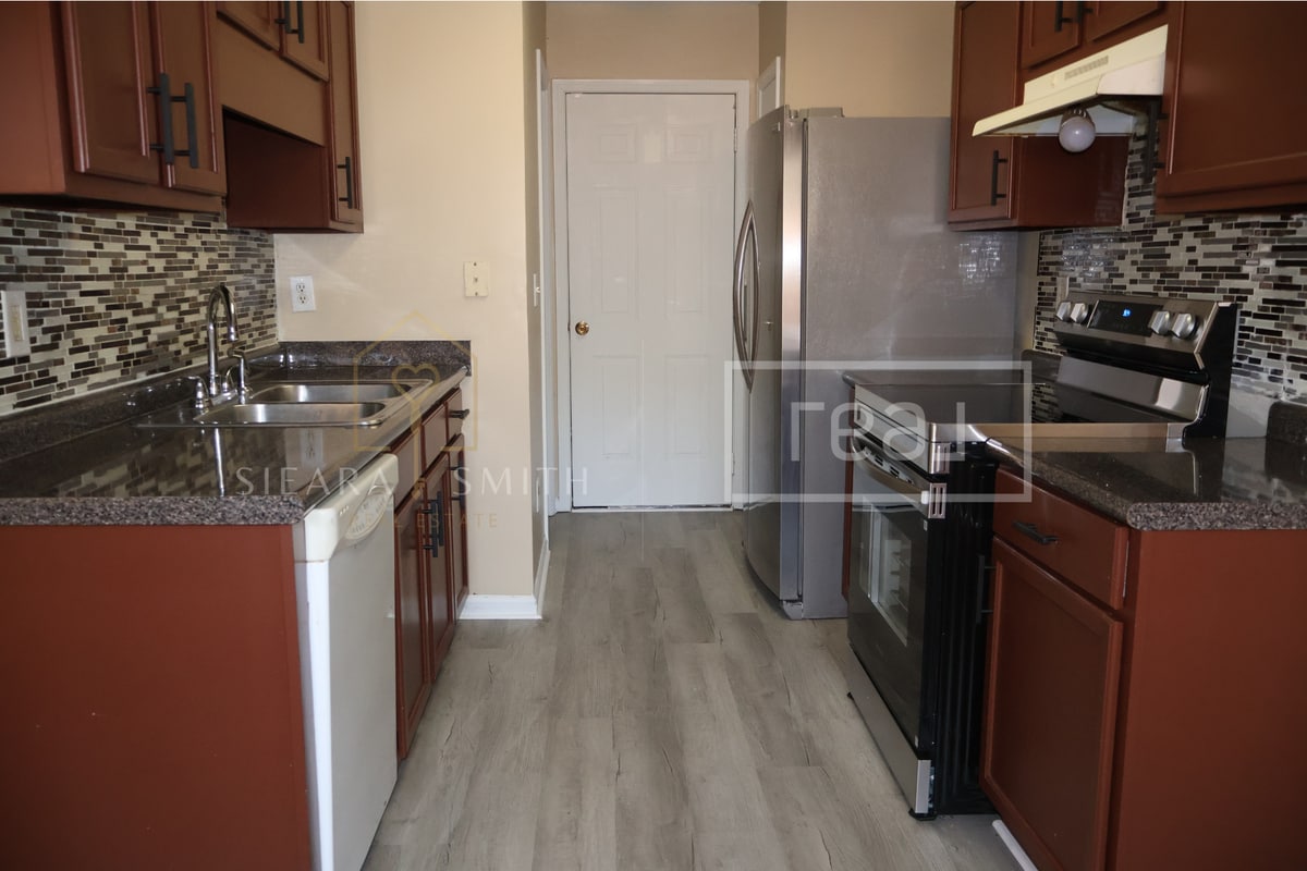 Building Photo - 6013 Silkwater Ct