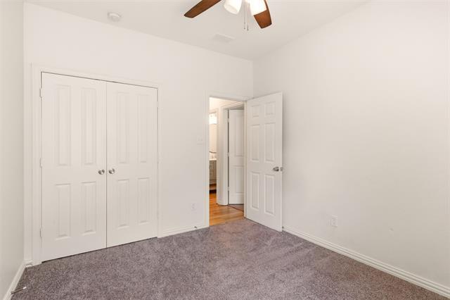 Building Photo - 2201 Willow Creek Dr