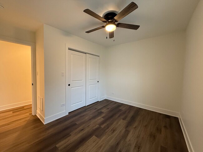 Building Photo - 114 Stephen St