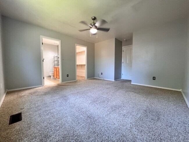 Building Photo - 14390 W Kettle Creek Dr