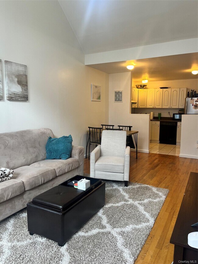 Building Photo - 31-17-31-42 42nd St