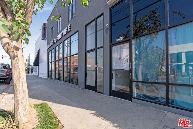Building Photo - 6212 Santa Monica Blvd