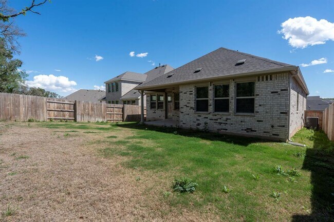 Building Photo - 528 Tubman Dr