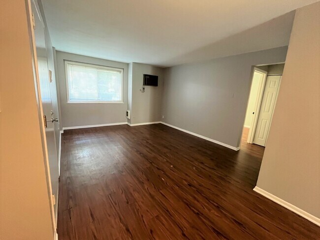 Building Photo - 148 Dunteman Dr