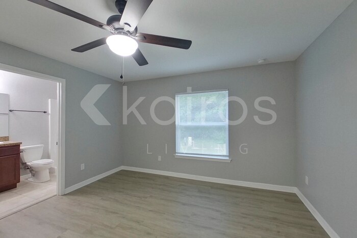 Building Photo - 13719 SW 89 Cir