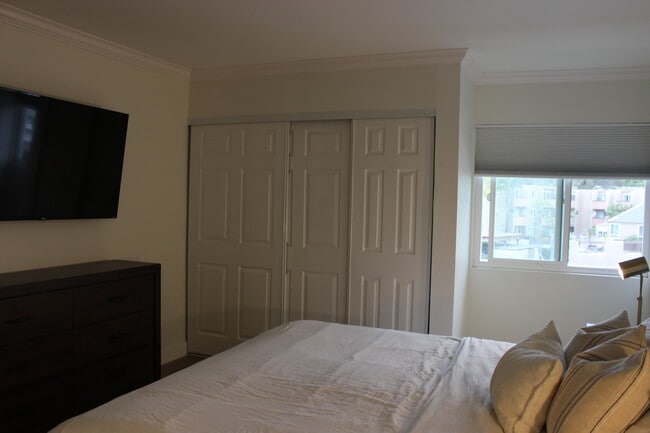 Building Photo - 4064 Huerfano Ave